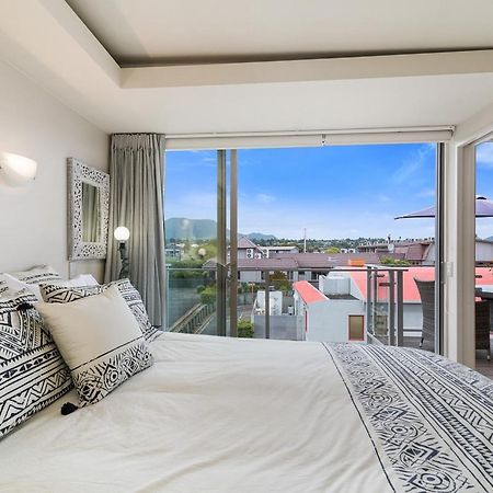 Relax On Roberts - Taupo Holiday Home 外观 照片
